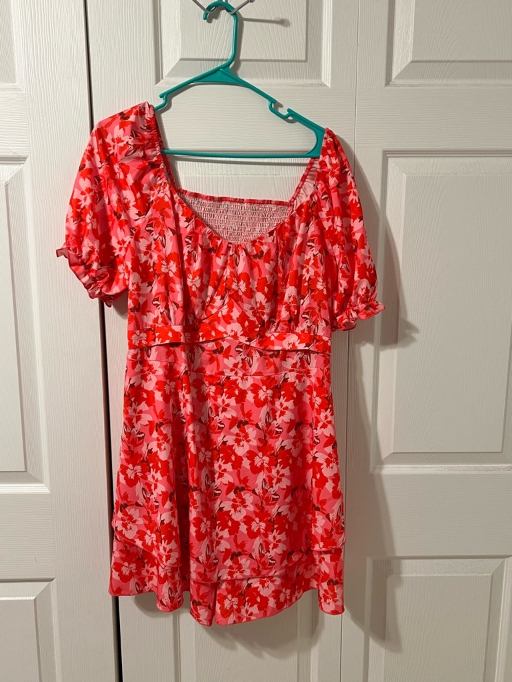SHEIN Red Floral Short Sleeve Romper